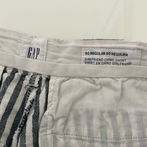 GAP Girlfriend  Chino Shorts - Picture 5 of 6